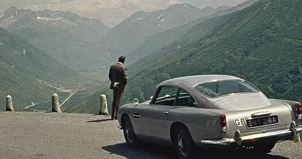 Goldfinger 1964 Review