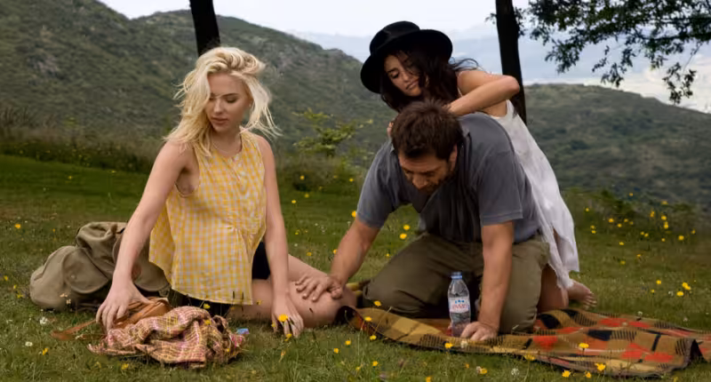 Javier Bardem, Penélope Cruz, and Scarlett Johansson in Vicky Cristina Barcelona (2008)